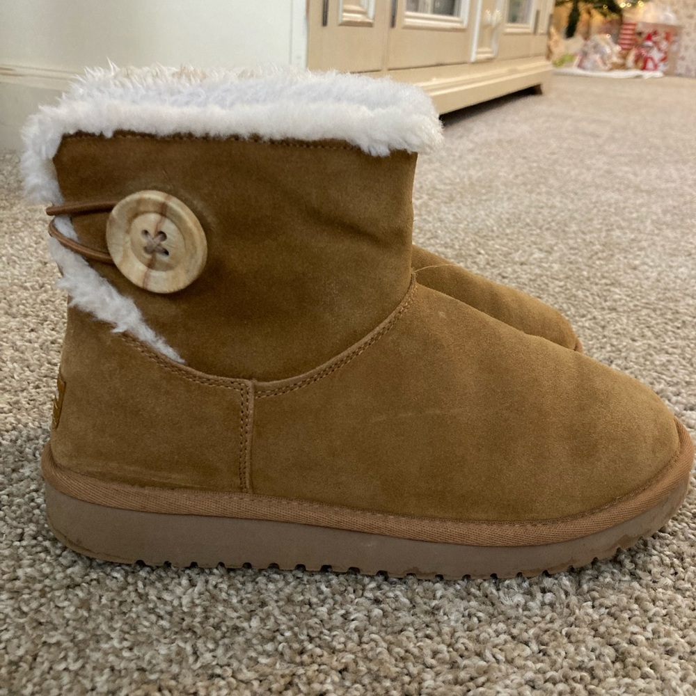 Girls Ugg Booties